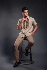 Embroidered Short-Sleeve Shirt